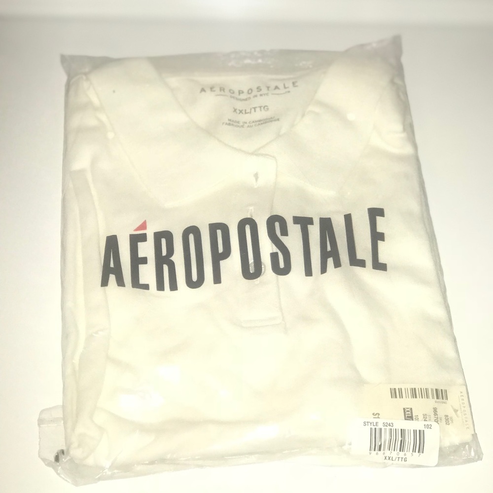 Long sleeve white collared shirt